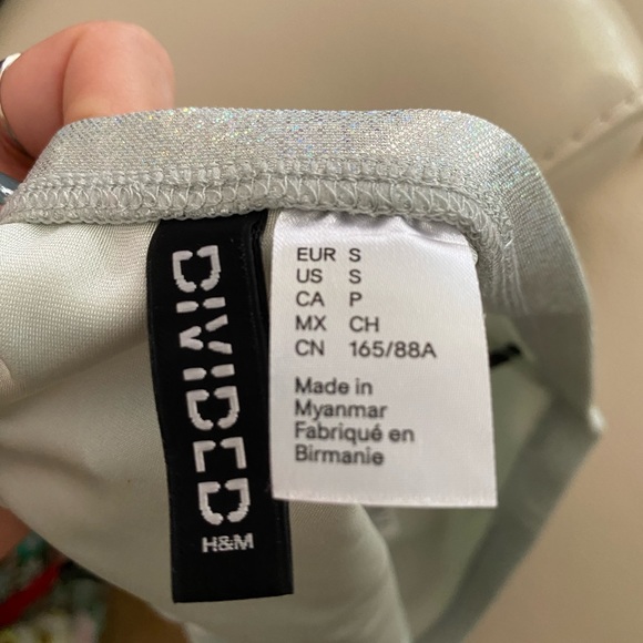 Silver iridescent crop top size small - Picture 3 of 3